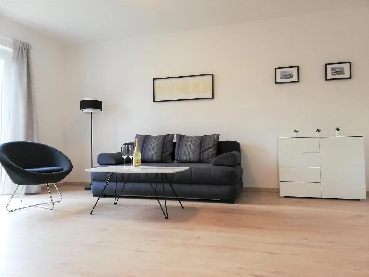 Apartment Punta Premantura E With Garden